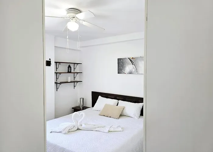 דירה Lovely Town Centre