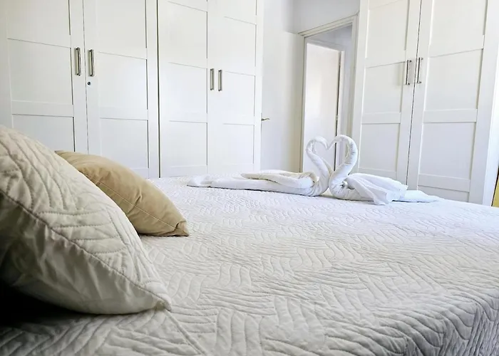 דירה Lovely Town Centre