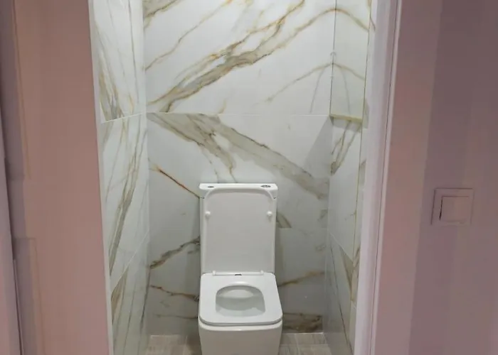 דירה Lovely Town Centre פואנגירולה