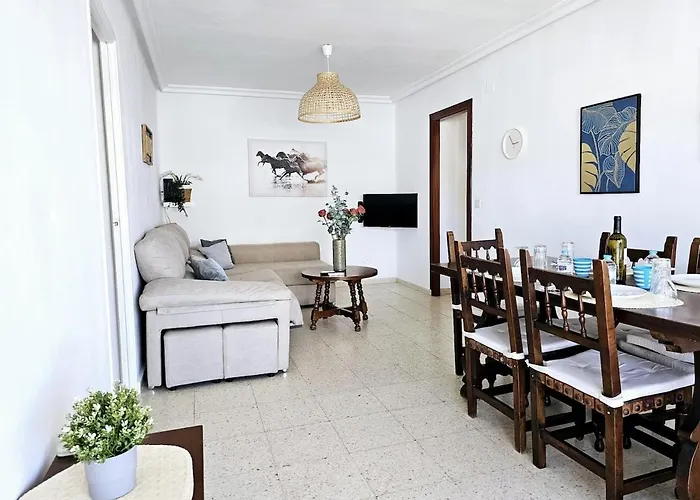 Lovely Town Centre פואנגירולה