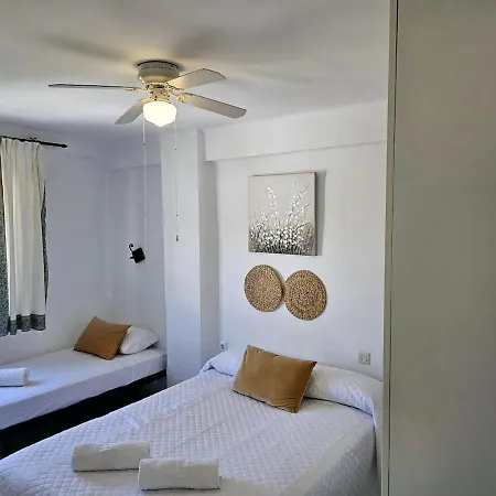 Lovely Town Centre Apartment Fuengirola